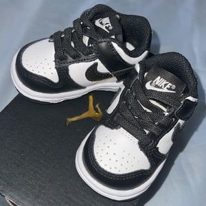 Nike Dunks Low Top